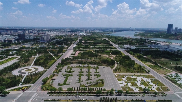 標(biāo)題：鄂爾多斯站立的文字文化主題公園
瀏覽次數(shù)：2506
發(fā)表時(shí)間：2020-10-16