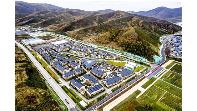 標(biāo)題：北京2022年冬奧會(huì)和冬殘奧會(huì)張家口賽區(qū)奧運(yùn)村
瀏覽次數(shù)：2263
發(fā)表時(shí)間：2023-11-07